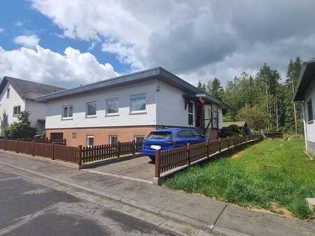 Zuwegung Zuwegung - Bungalow in 35759 Waldaubach mit 151m² kaufen