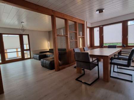 Wohn-und Esszimmer Wohn-und Esszimmer - Einfamilienhaus in 56457 Westerburg mit 153m² kaufen