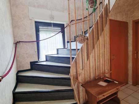 Diele - Einfamilienhaus in 65597 Hünfelden-Ohren mit 127m² kaufen