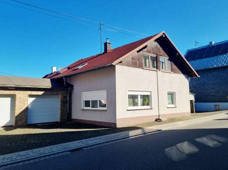 Straßenansicht.JPG - Einfamilienhaus in 56479 Stein-Neukirch mit 145m² kaufen