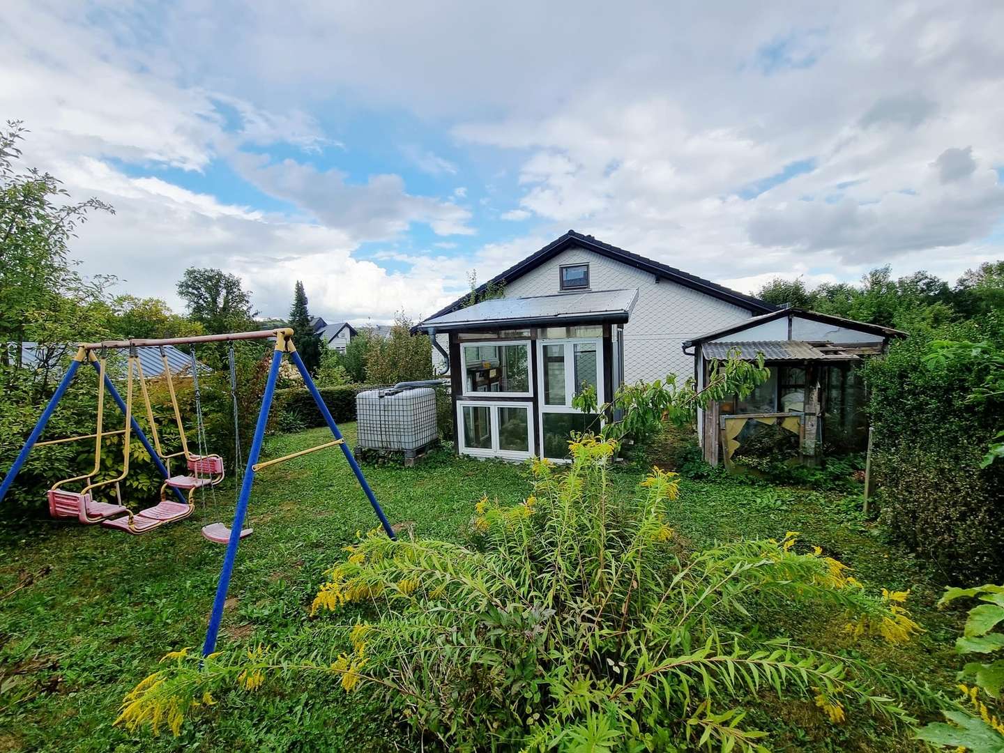 Haus und Garten Haus und Garten - Einfamilienhaus in 56459 Kaden mit 150m² kaufen