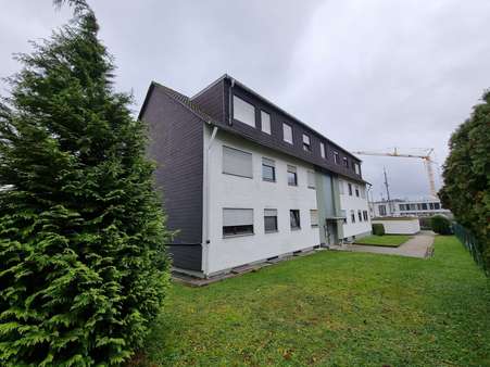 Haus und Eingangsbereich - Sonstige in 65549 Limburg mit 842m² als Kapitalanlage kaufen