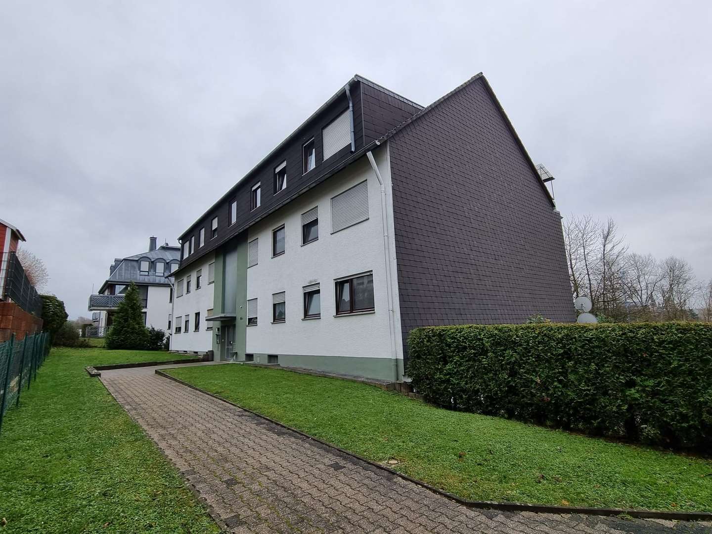 Haus und Zuwegung  - Sonstige in 65549 Limburg mit 842m² als Kapitalanlage kaufen