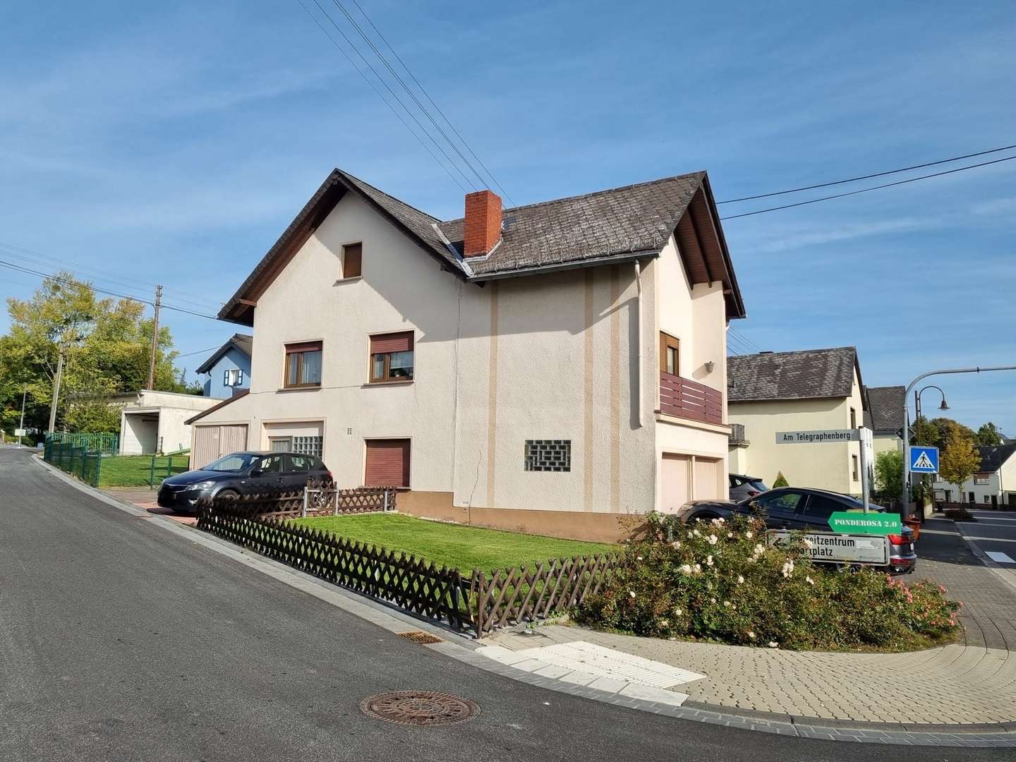 Straßenansicht - Einfamilienhaus in 56170 Bendorf-Stromberg mit 180m² kaufen