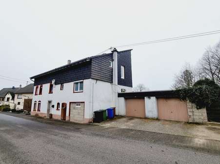 Haus mit Garagen - Einfamilienhaus in 56269 Marienhausen mit 140m² kaufen