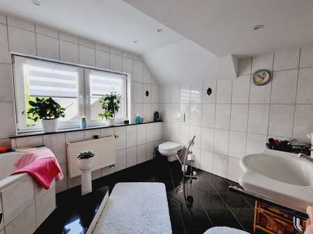 Badezimmer - Einfamilienhaus in 56414 Hundsangen mit 114m² kaufen