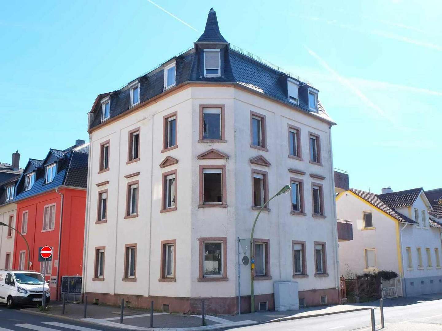 Ansicht - Mehrfamilienhaus in 60439 Frankfurt mit 298m² kaufen