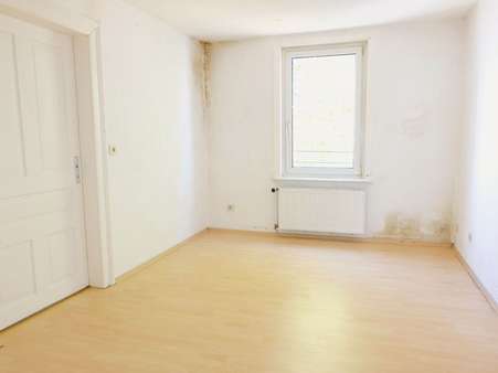 Wohnen DG Wohnen DG - Mehrfamilienhaus in 65929 Frankfurt mit 310m² kaufen