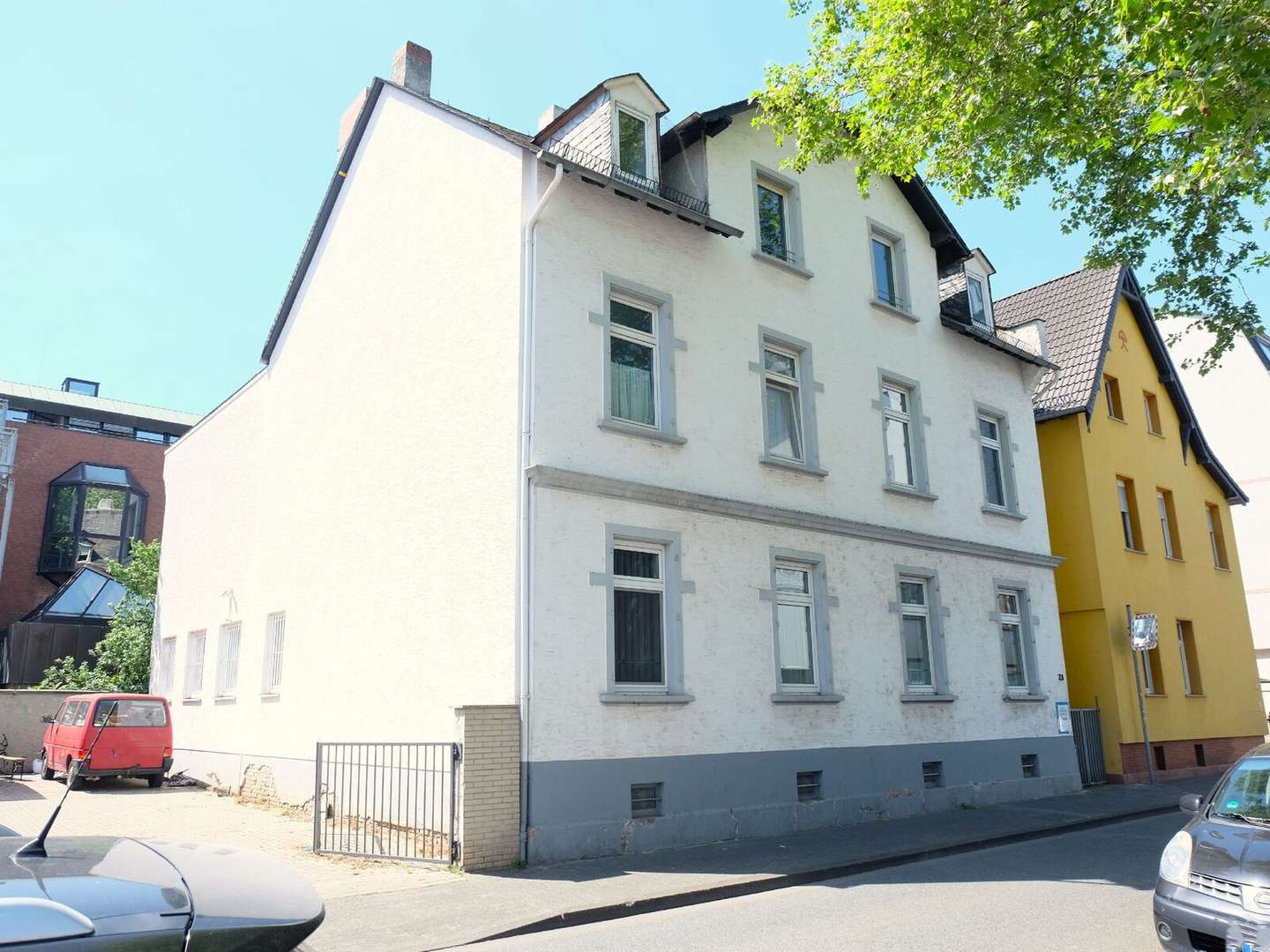 Ansicht Ansicht - Mehrfamilienhaus in 65929 Frankfurt mit 310m² kaufen
