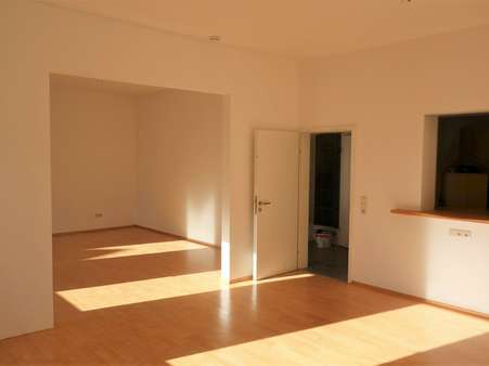 WHG 1. OG 1 - Mehrfamilienhaus in 65929 Frankfurt mit 268m² kaufen