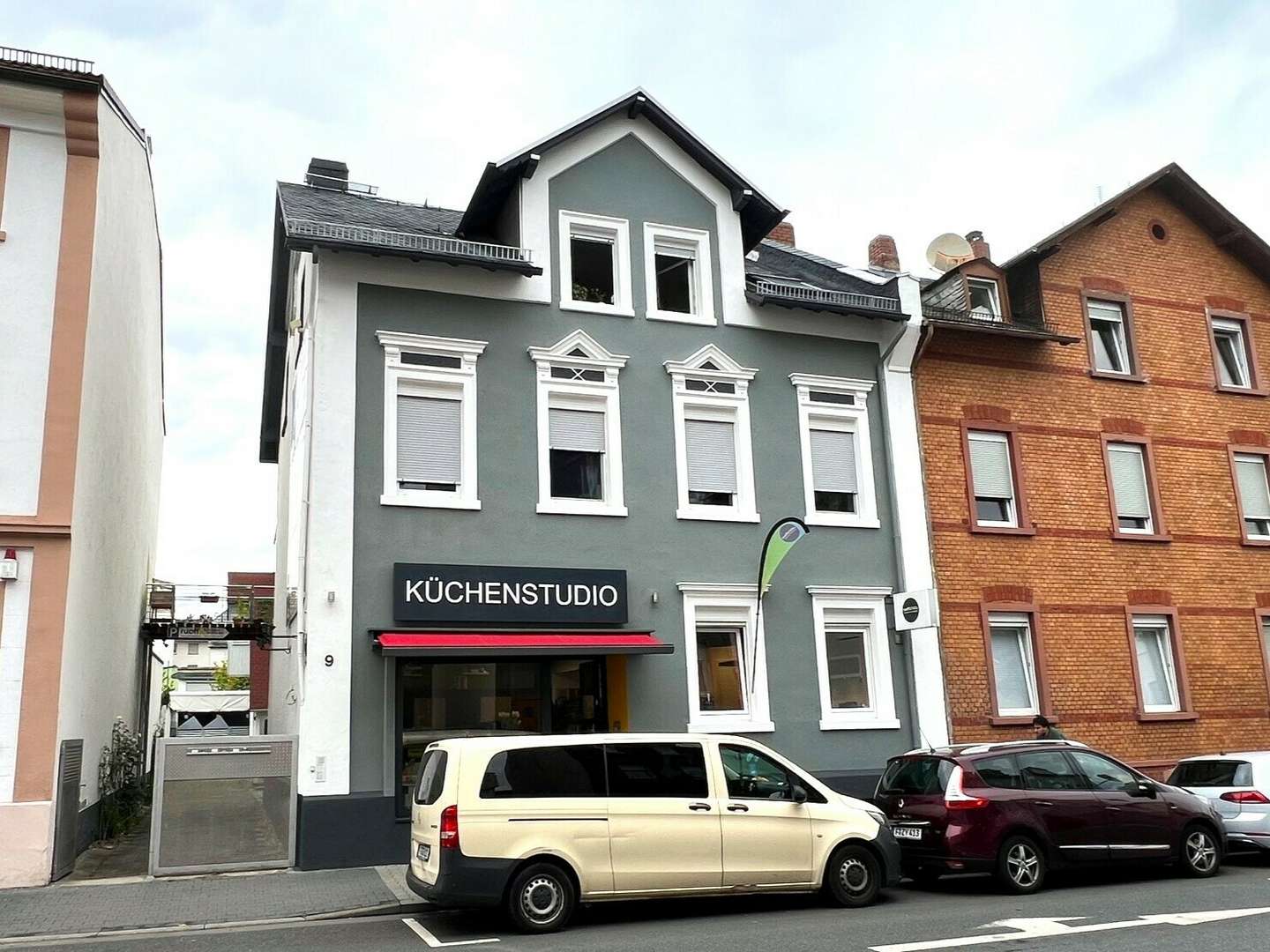 Bild-0 - Mehrfamilienhaus in 65929 Frankfurt mit 268m² kaufen