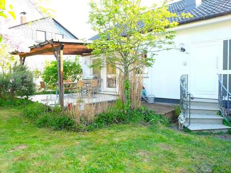 Terrasse EG - Einfamilienhaus in 60437 Frankfurt mit 298m² kaufen