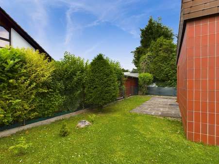 Gartenansicht - Bungalow in 61350 Bad Homburg mit 106m² kaufen