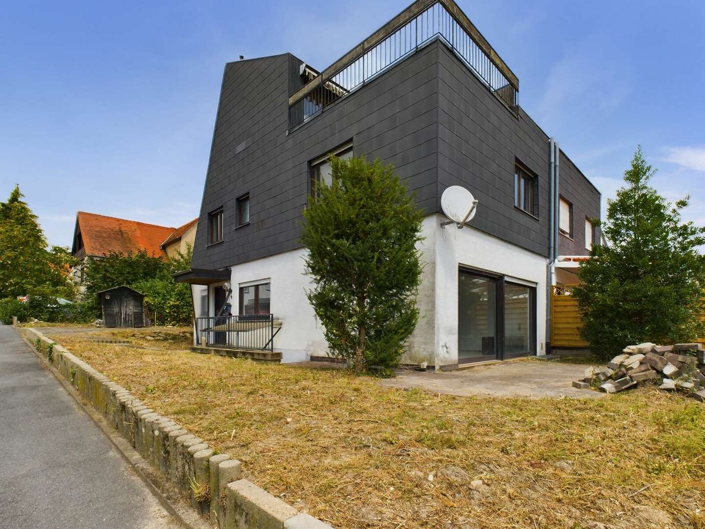 Haus Außenansicht - Doppelhaushälfte in 61381 Friedrichsdorf mit 125m² kaufen