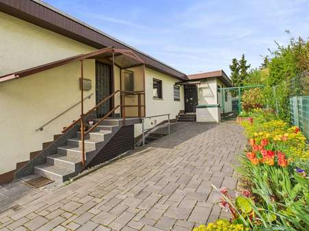 Haus - Einfamilienhaus in 61250 Usingen mit 174m² kaufen