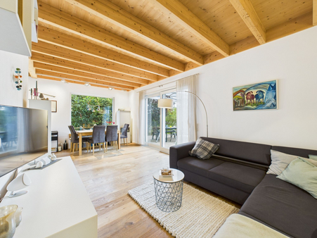 Wohnzimmer - Einfamilienhaus in 61250 Usingen mit 147m² kaufen