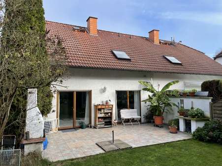 Außenbild - Doppelhaushälfte in 61273 Wehrheim mit 140m² günstig kaufen