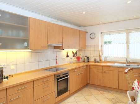 Küche - Doppelhaushälfte in 61389 Schmitten mit 177m² günstig kaufen