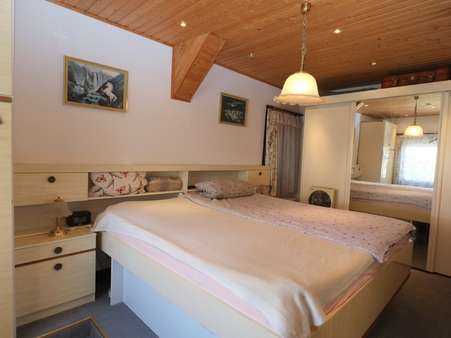 Schlafzimmer - Einfamilienhaus in 61267 Neu-Anspach mit 128m² kaufen