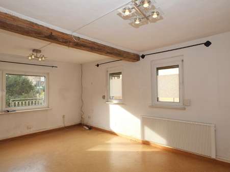 Wohnzimmer - Einfamilienhaus in 61276 Weilrod mit 137m² kaufen