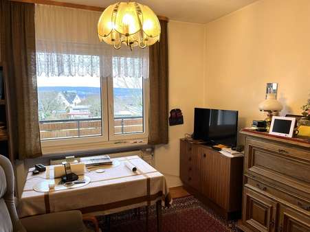 Zimmer - Einfamilienhaus in 65558 Gückingen mit 110m² kaufen
