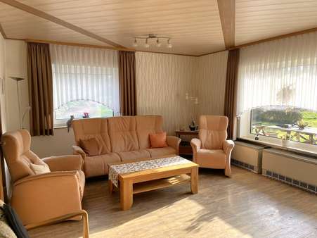 Wohnzimmer - Einfamilienhaus in 56357 Dornholzhausen mit 113m² kaufen