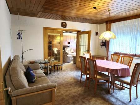 Zimmer - Einfamilienhaus in 65558 Burgschwalbach mit 200m² kaufen