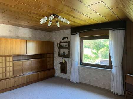 Zimmer OG Zimmer OG - Einfamilienhaus in 56379 Winden mit 165m² kaufen