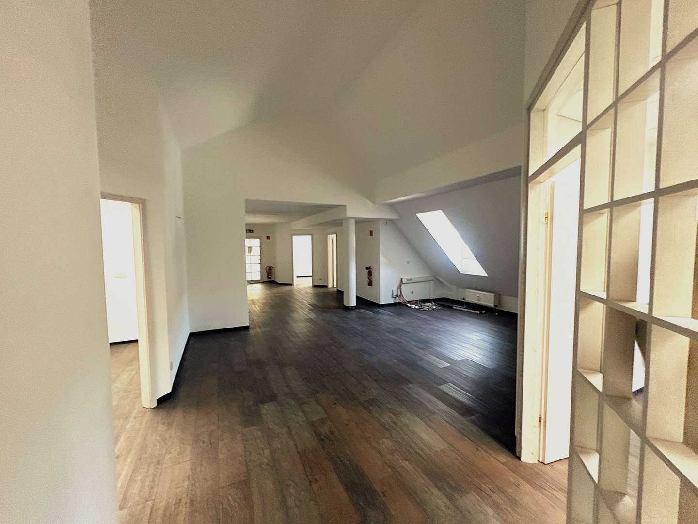 Flur Ansicht 1 - Büro in 65510 Idstein mit 0m² mieten