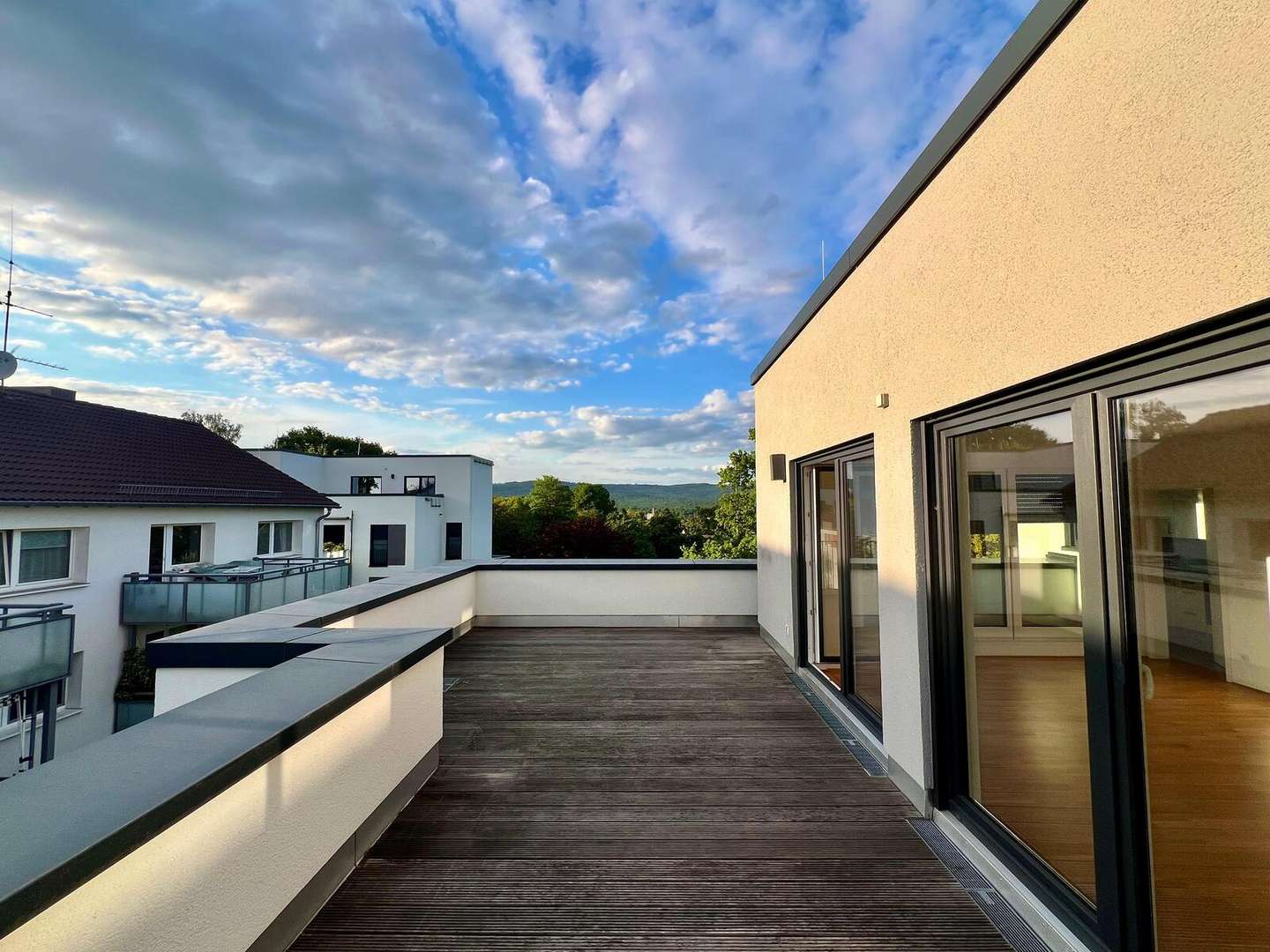 Terrasse - Penthouse-Wohnung in 65199 Wiesbaden mit 98m² mieten