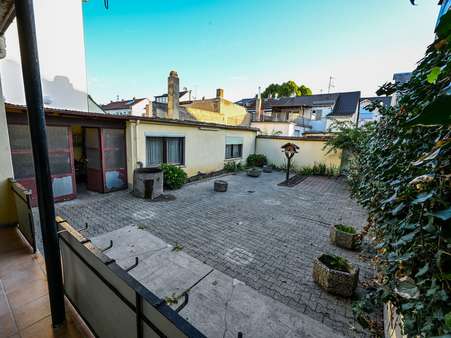 Innenhof Innenhof - Einfamilienhaus in 65366 Geisenheim mit 123m² kaufen