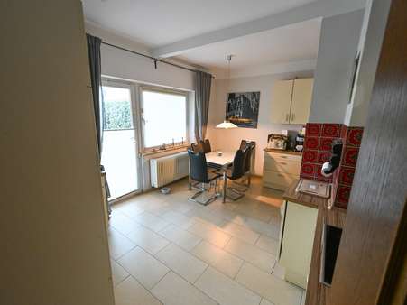 Küche im Erdgeschoss Küche im Erdgeschoss - Einfamilienhaus in 65366 Geisenheim mit 123m² kaufen