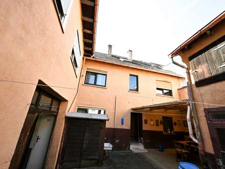 Innenhof - Haus in 65375 Oestrich-Winkel mit 170m² kaufen