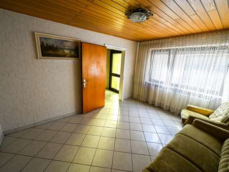 Schlafzimmer 1, EG - Haus in 65375 Oestrich-Winkel mit 170m² kaufen