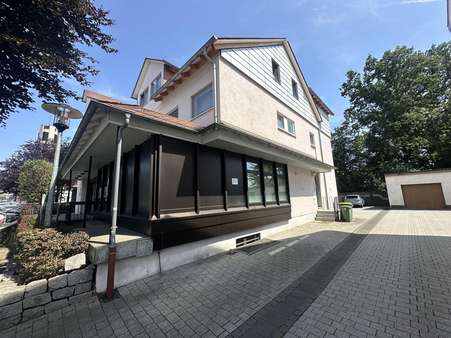 null - Service in 35260 Stadtallendorf mit 195m² kaufen