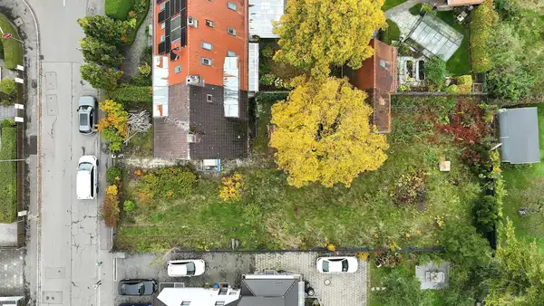 Attraktives Grundstück für zwei Stadthäuser – Familienfreundlich und individuell gestaltbar