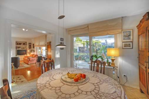 Esszimmer - Einfamilienhaus in 81739 München mit 208m² kaufen