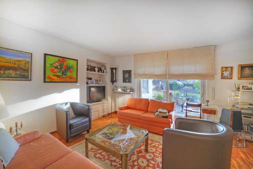 Wohnzimmer Wohnzimmer - Einfamilienhaus in 81739 München mit 208m² kaufen