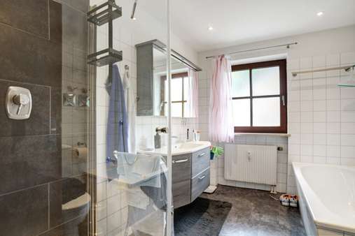 Bad - Etagenwohnung in 82140 Olching mit 71m² kaufen