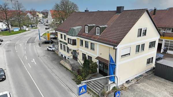 Seitenansicht - Mehrfamilienhaus in 85238 Petershausen mit 280m² kaufen
