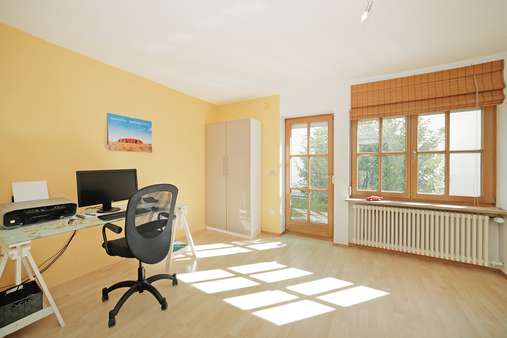 Zimmer im Erdgeschoss - Einfamilienhaus in 82275 Emmering mit 108m² kaufen