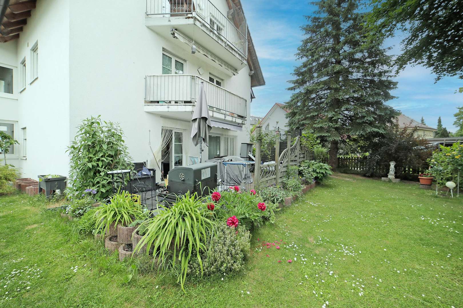 Terrasse Terrasse - Erdgeschosswohnung in 80999 München mit 77m² kaufen