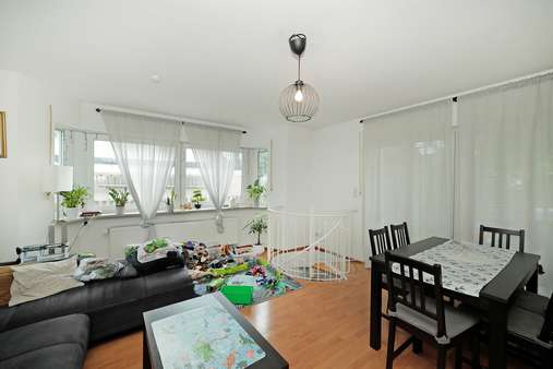 Wohn-Esszimmer Wohn-Esszimmer - Erdgeschosswohnung in 80999 München mit 77m² kaufen