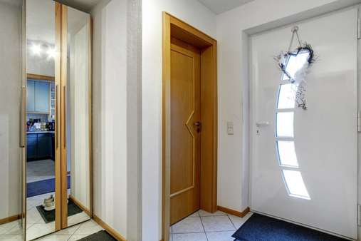EG Windfang - Doppelhaushälfte in 85232 Bergkirchen mit 133m² kaufen