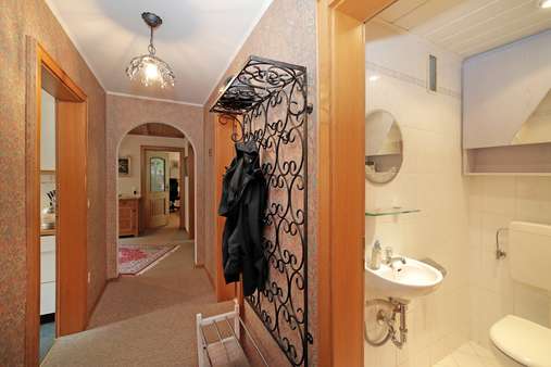 Viel Platz für Ihre Garderobe und Dekoration Viel Platz für Ihre Garderobe und Dekoration - Etagenwohnung in 85540 Haar mit 80m² kaufen