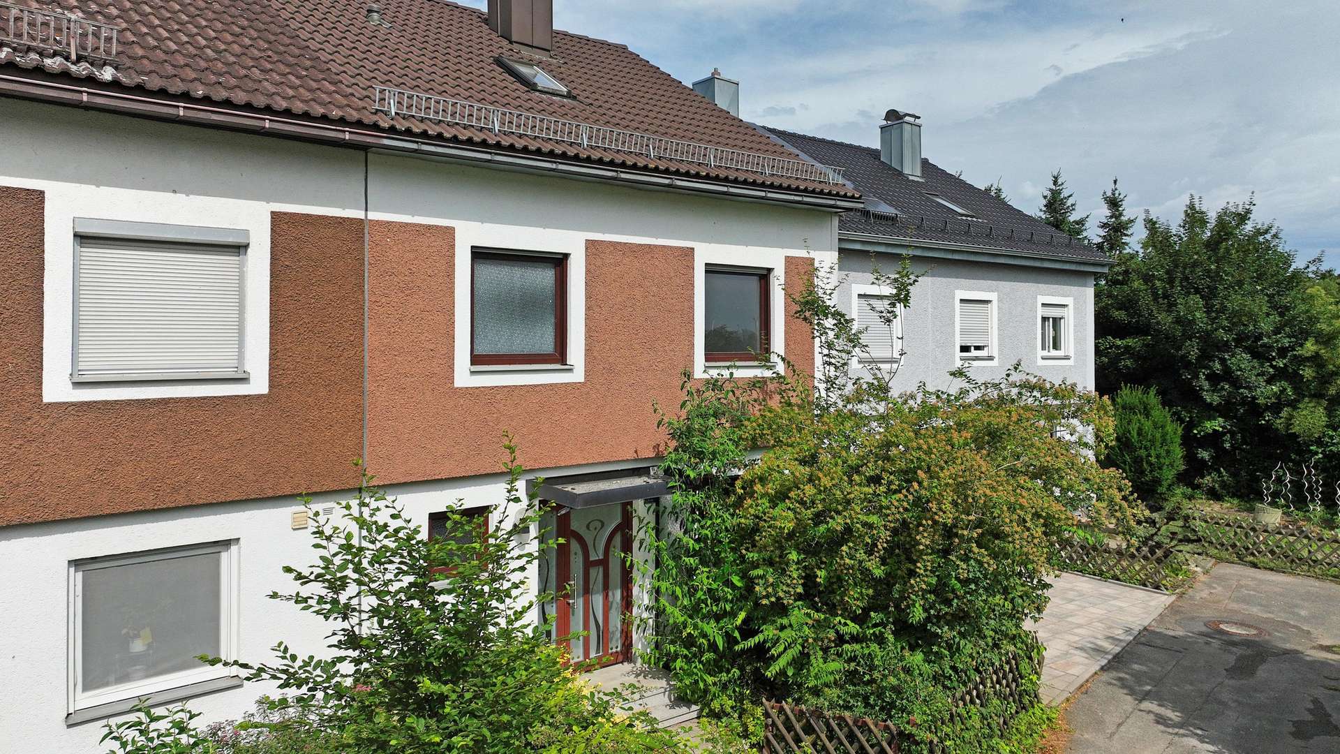 Gebäudeansicht - Reihenmittelhaus in 85238 Petershausen mit 117m² kaufen