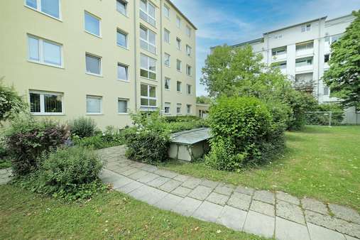 Eingangsbereich Eingangsbereich - Dachgeschosswohnung in 80686 München mit 44m² kaufen