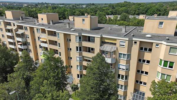 Drohnenansicht - Etagenwohnung in 81739 München mit 61m² kaufen