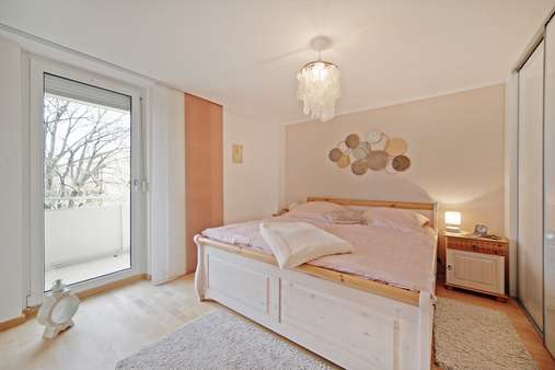 Schlafzimmer Schlafzimmer - Etagenwohnung in 82256 Fürstenfeldbruck mit 132m² mieten