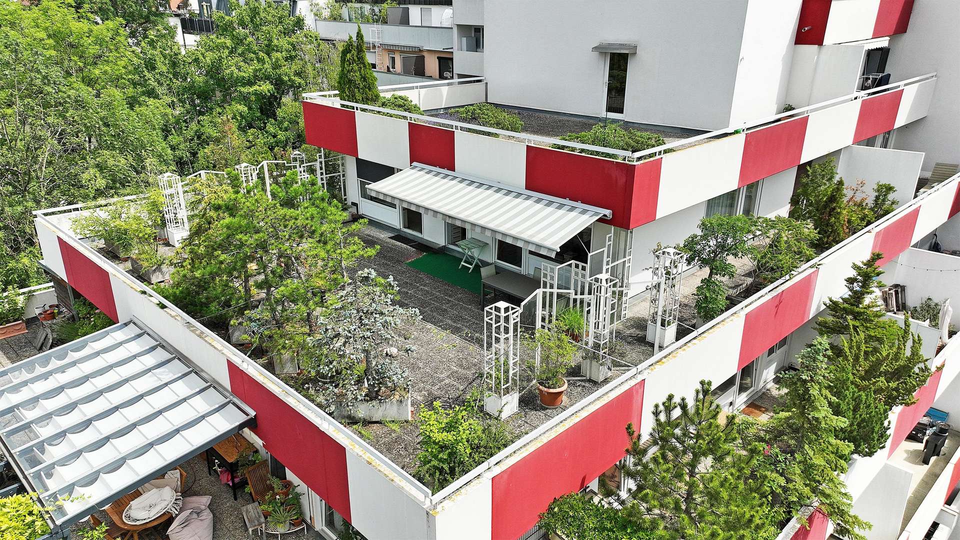 Dachterrasse Dachterrasse - Dachgeschosswohnung in 80809 München mit 100m² kaufen